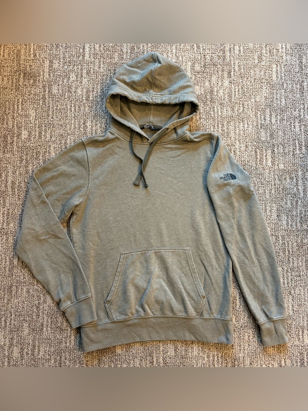 The North Face men’s size small solid olive green hoodie hooded sweatshirt